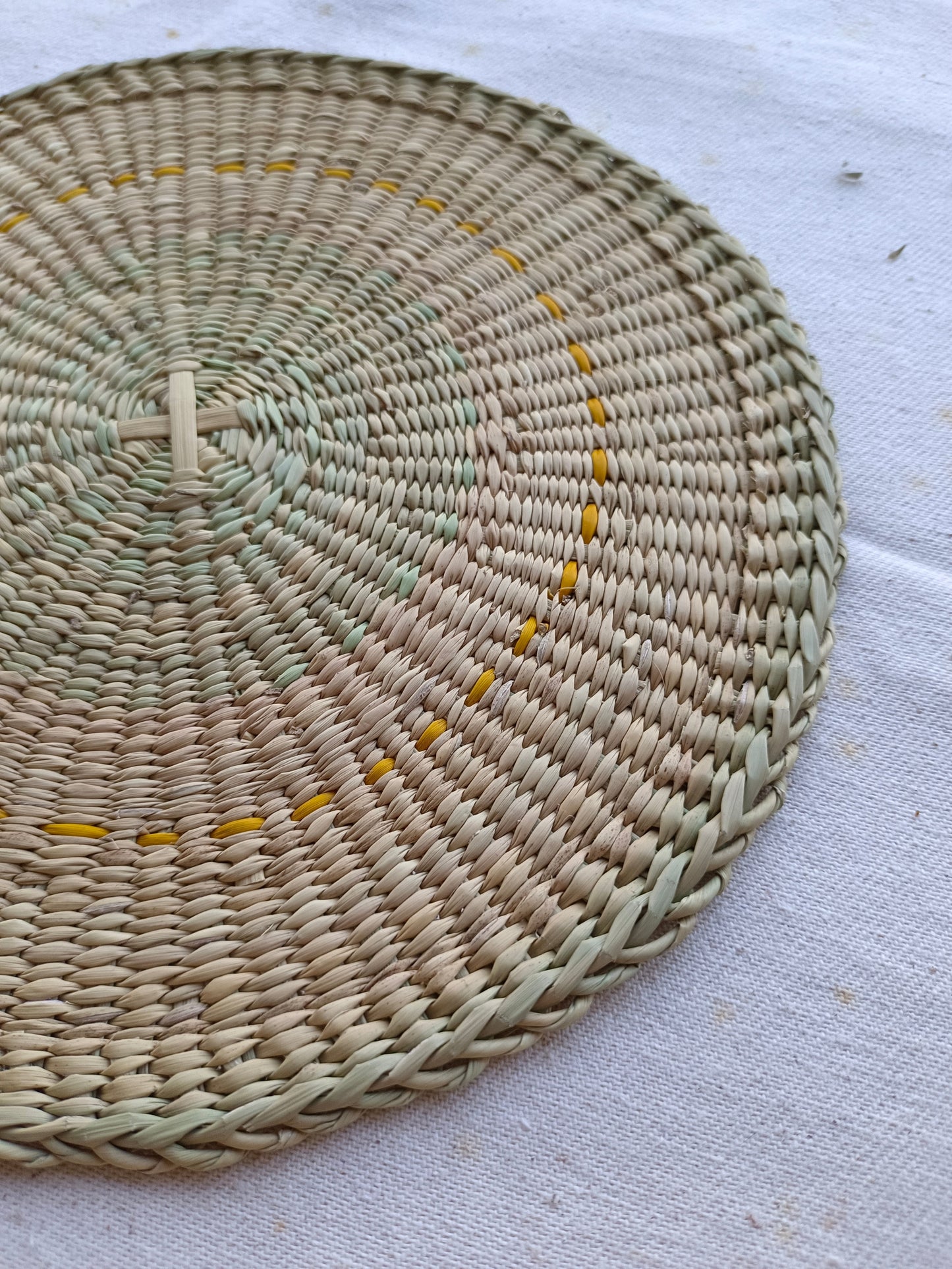 Trivet 4/20 Pcs - Round Natural yellow