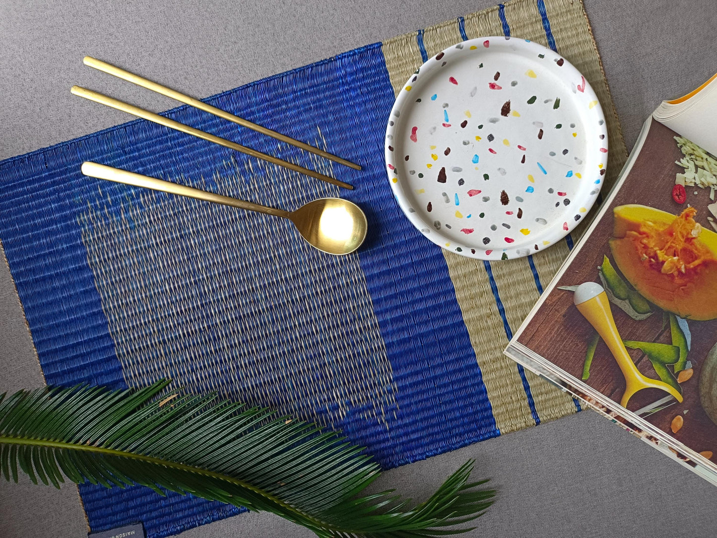 Wholesale set of 2/ 12 Handwoven navy Raffia sisal jute sedge rectangle placemat 11.8x17.7 inches table set handmade yellow navy