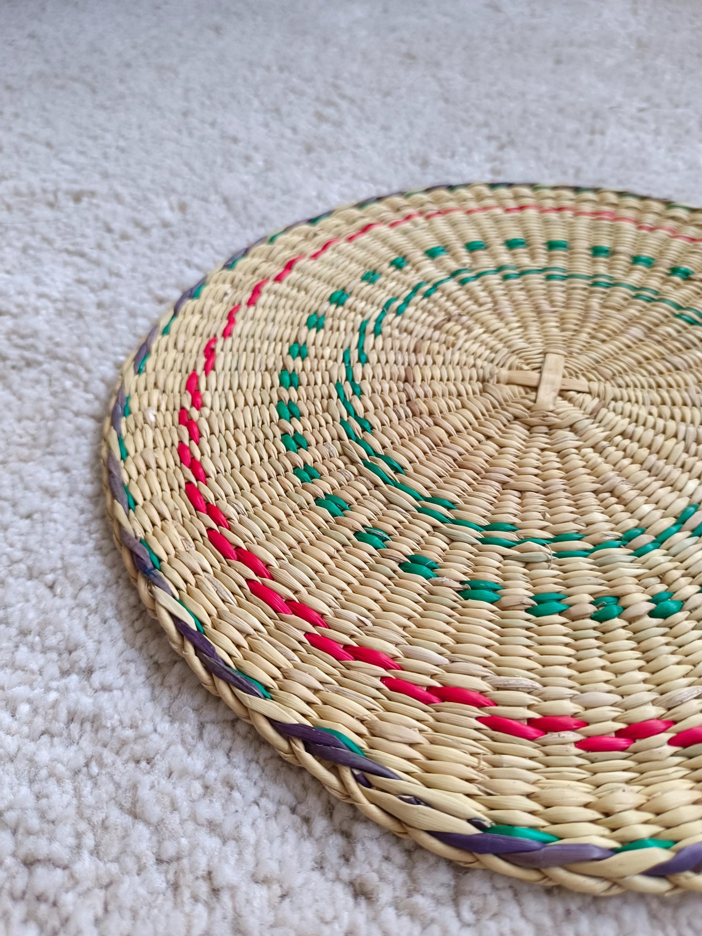 Set of 4/ 20 Pcs Round Handwoven Trivet/ Placemat 9"x9"- Natural and red green