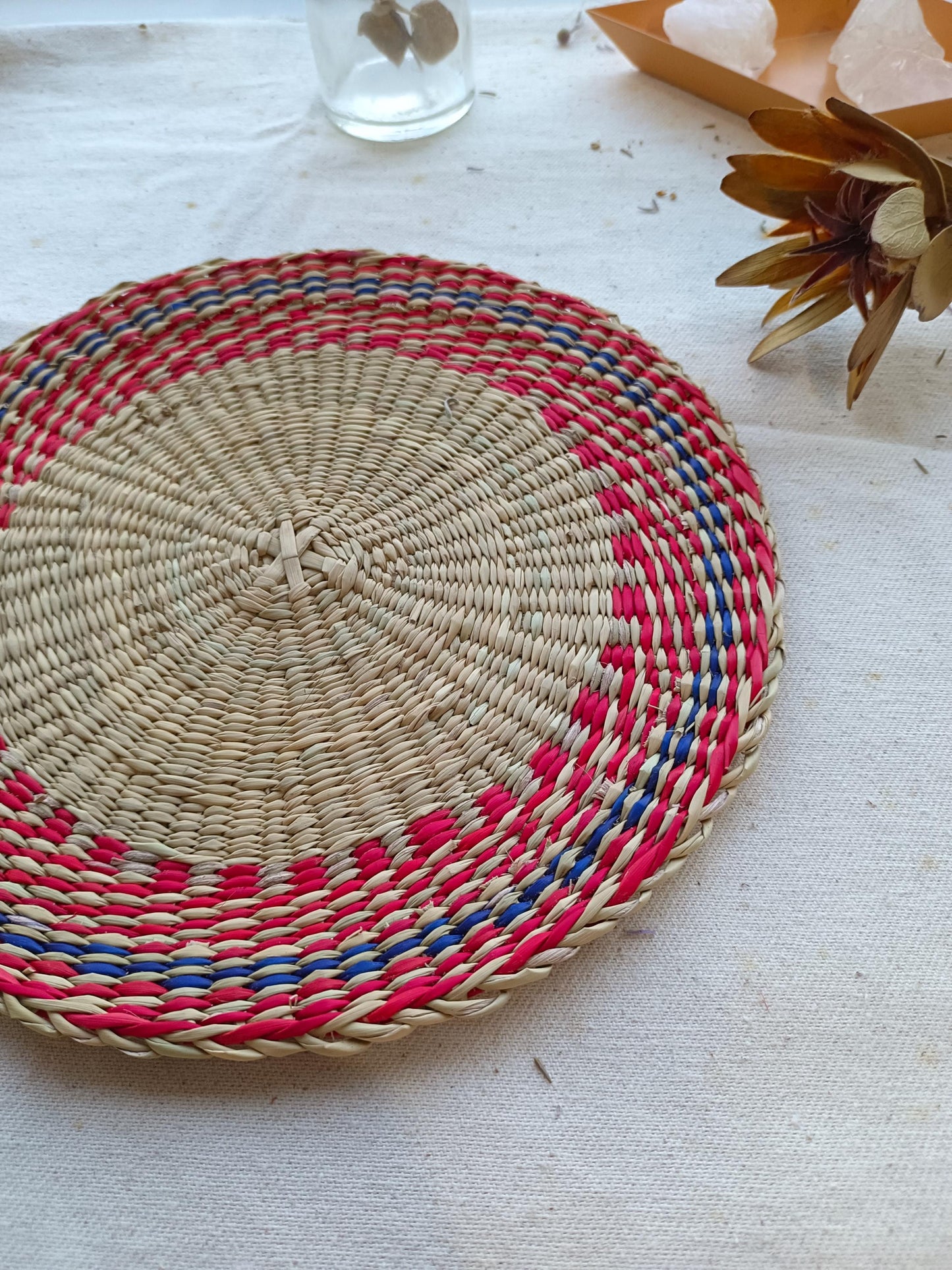 Set of 4/ 20 Round Handwoven Trivet/ Placemat 9"x9"- Natural and red