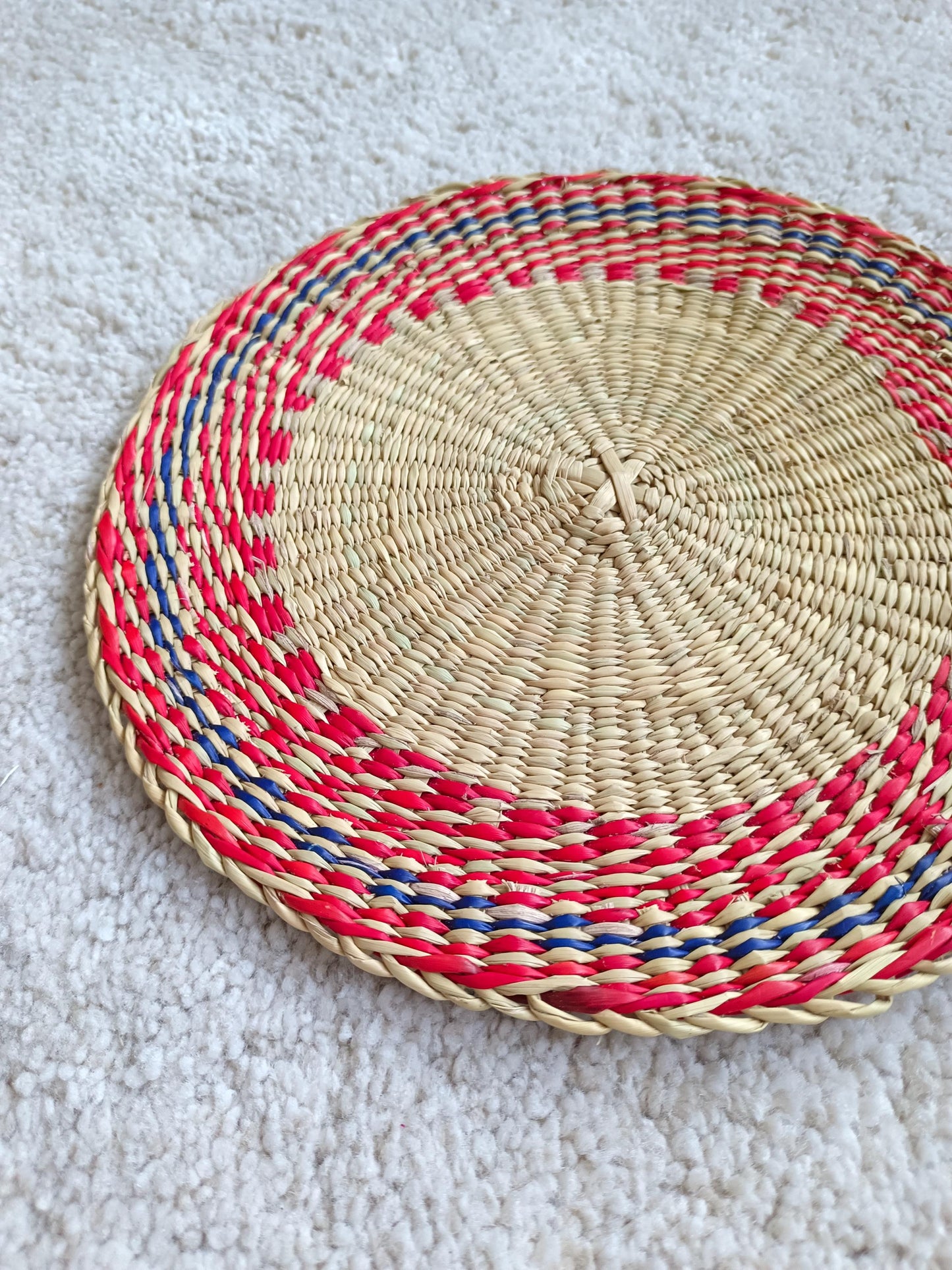 Set of 4/ 20 Round Handwoven Trivet/ Placemat 9"x9"- Natural and red