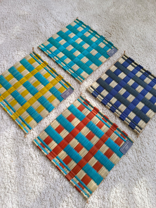 Set of 4/ 20 Checkered Handwoven Trivet 8"x8"- Checkered