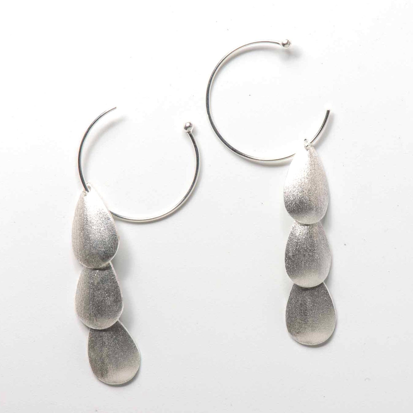 Set 1/ 3 pcs rain drop dangling silver earring